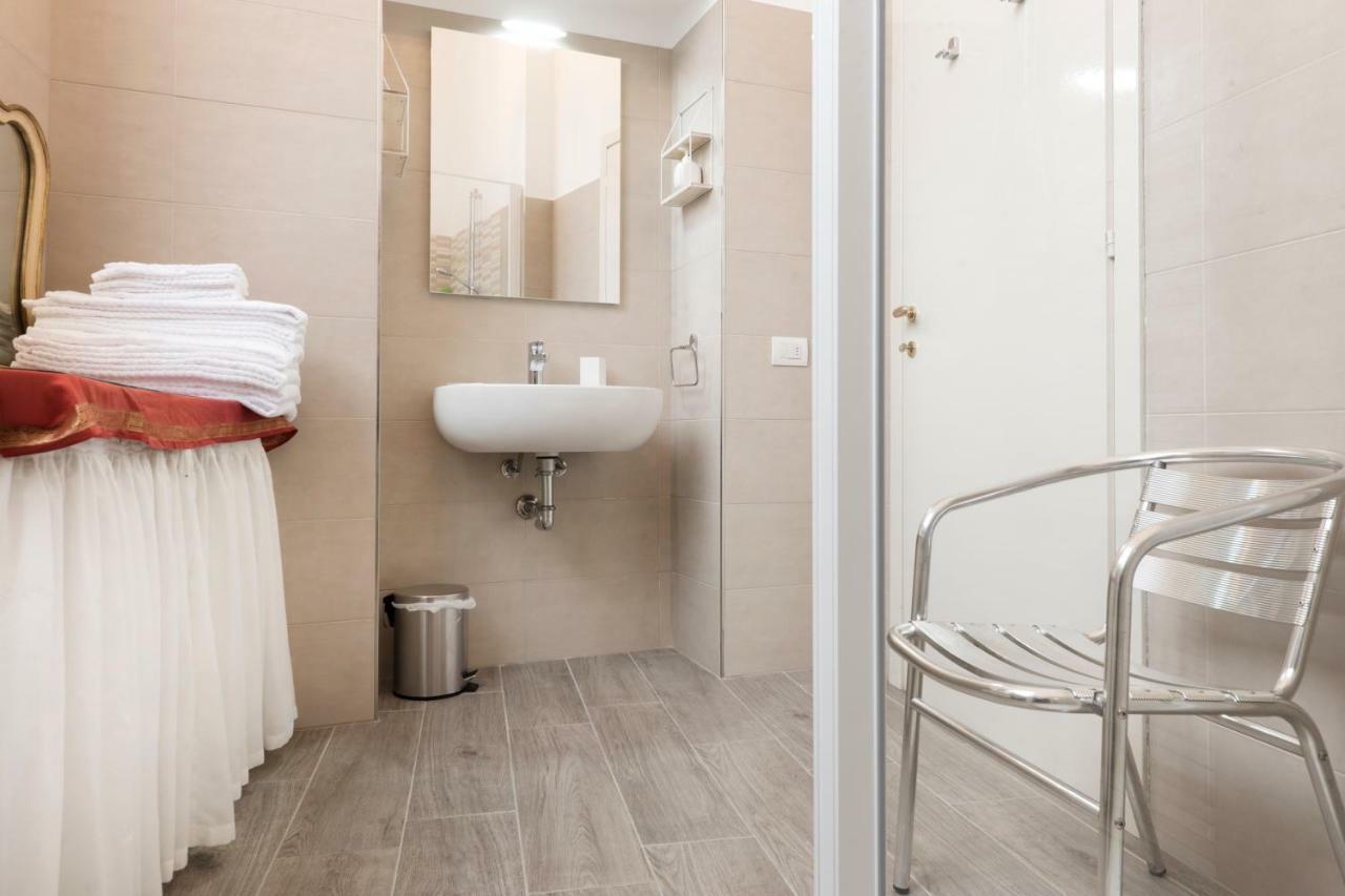 Luxury Apartments Fioravanti Milano Eksteriør billede
